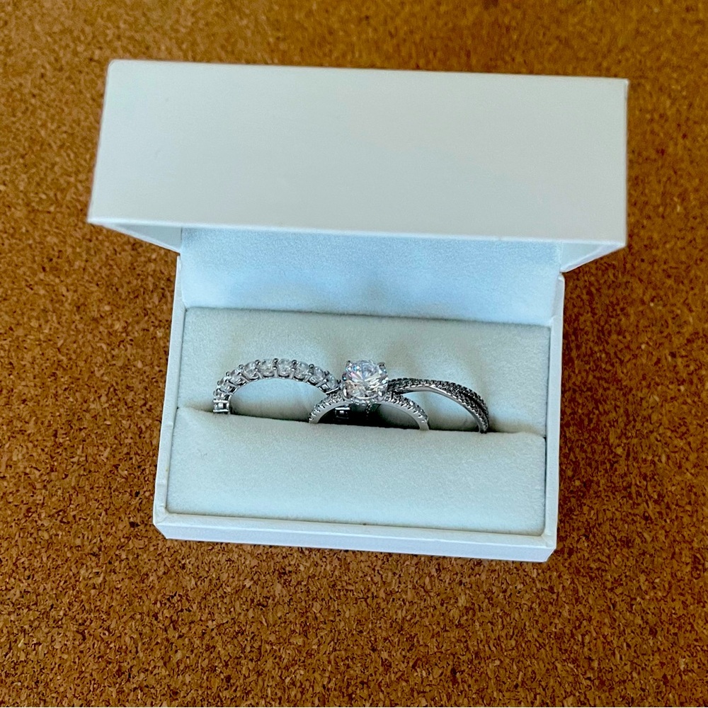 Maxine Jewelry Gorgeous 4 Prong Round Cut Simulated Diamond 3 Ring Set size 9.5